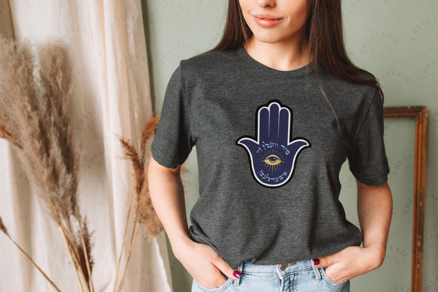 Mir Veln Zey Iberlebn + Hamsa T-Shirt - Chellekie Creations